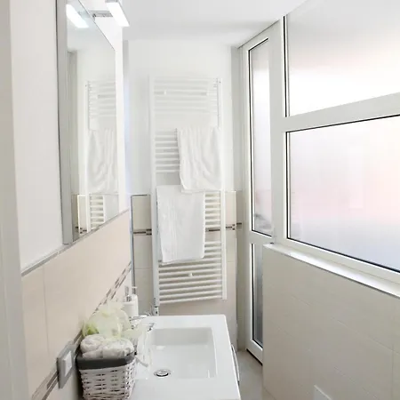 Da Mariella Vacanze - Gelsomino Apartment Sanremo